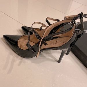 Banana Republic black patent pointed heels.